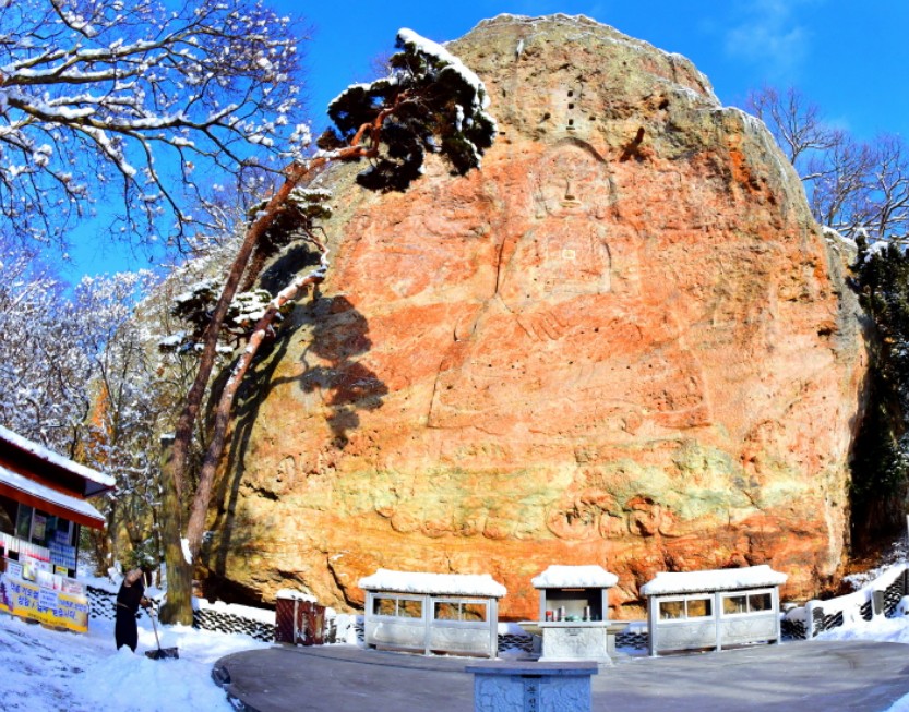 도솔암 마애불 안내