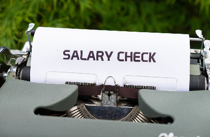 인플레이션과 실질 임금의 관계