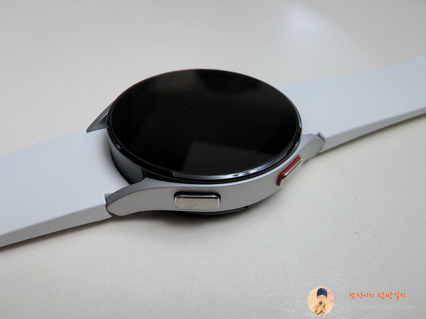 Galaxy Watch 4 홈 버튼&amp;#44; 뒤로 가기 버튼