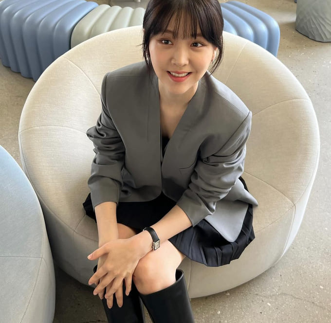 배우 김지은 사복