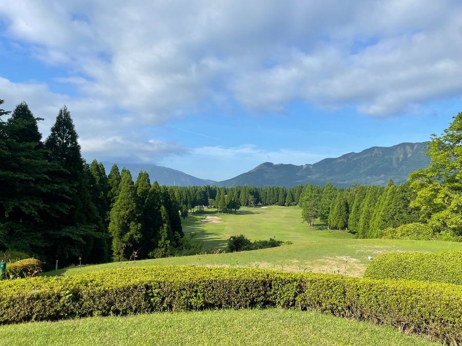 아츠마루 아소 아카미즈 골프클럽 전경