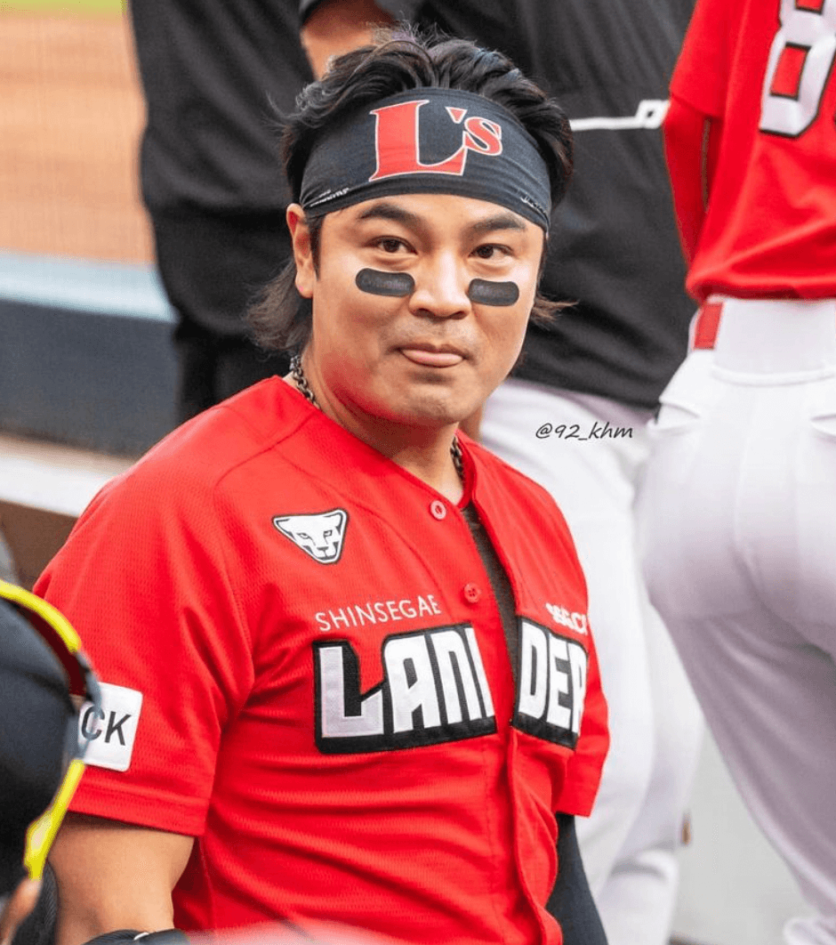 재미있는-표정을-짓고있는-추신수-선수