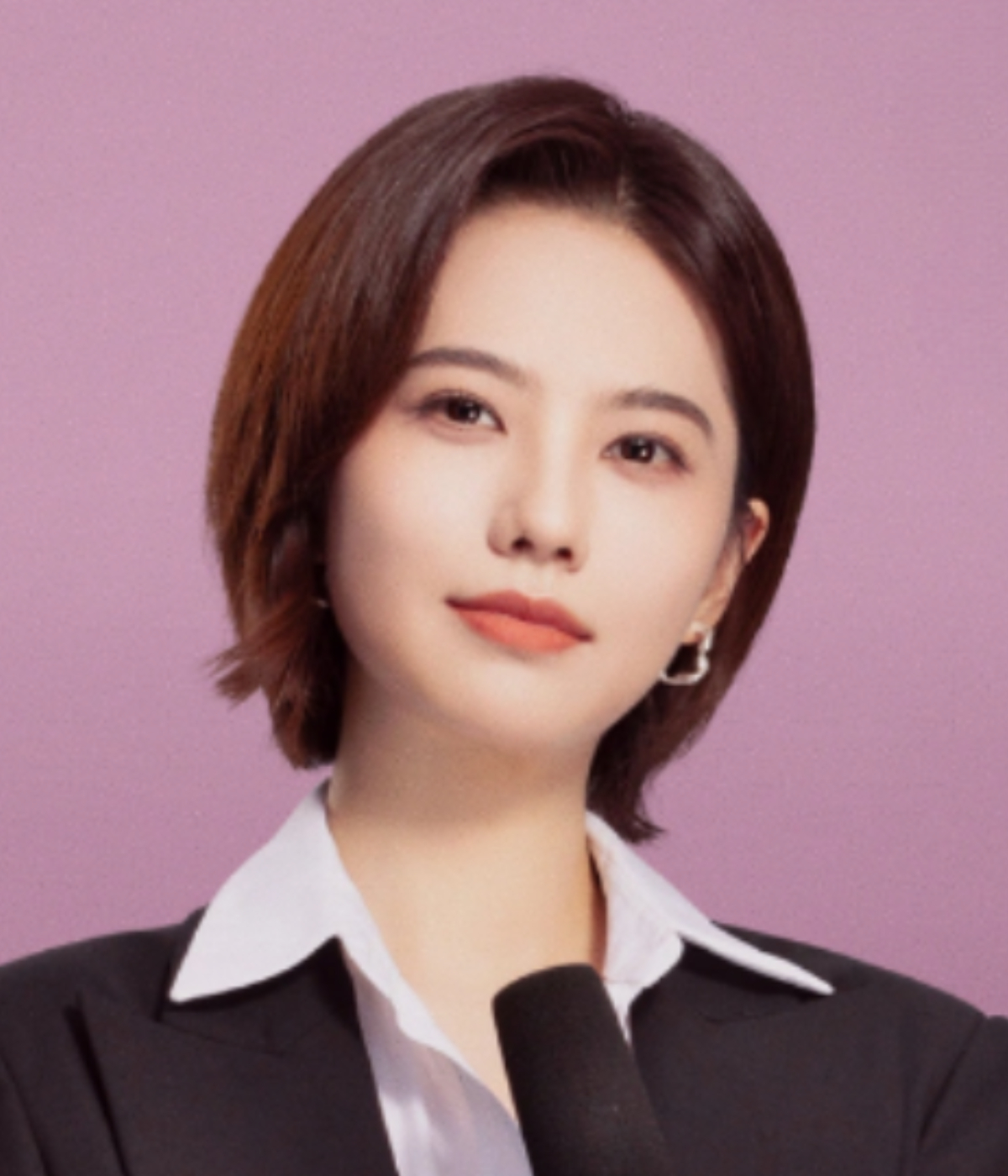 미소를 짓고 있는 장페이야오