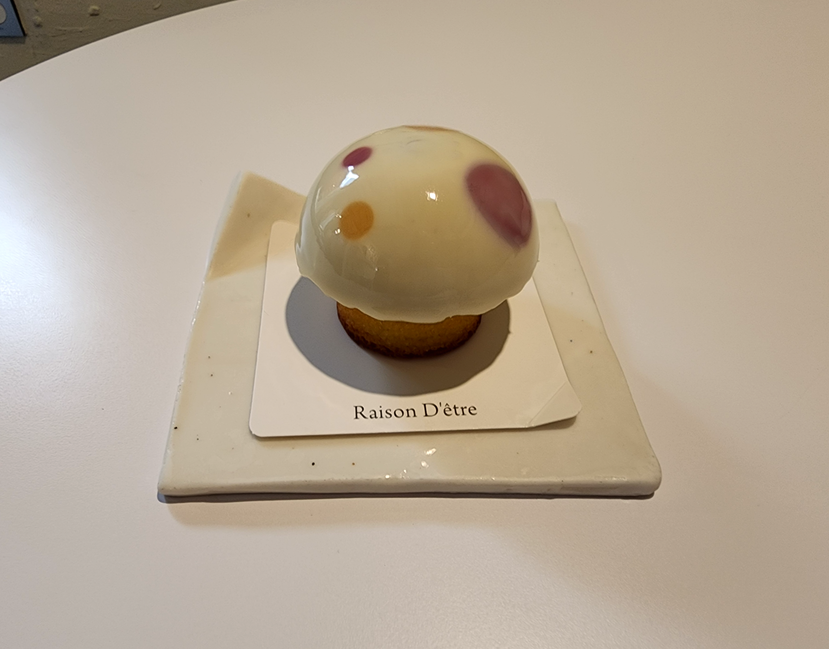 서촌레종데트르_피스타치오버섯