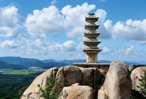 경주에서 느끼는 역사와 자연, 남산
