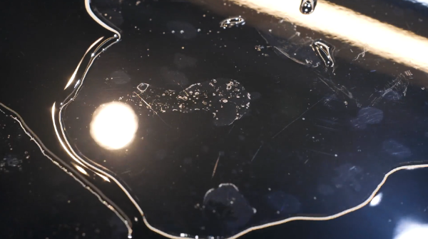 자동차 도장면의 워터스팟 자국