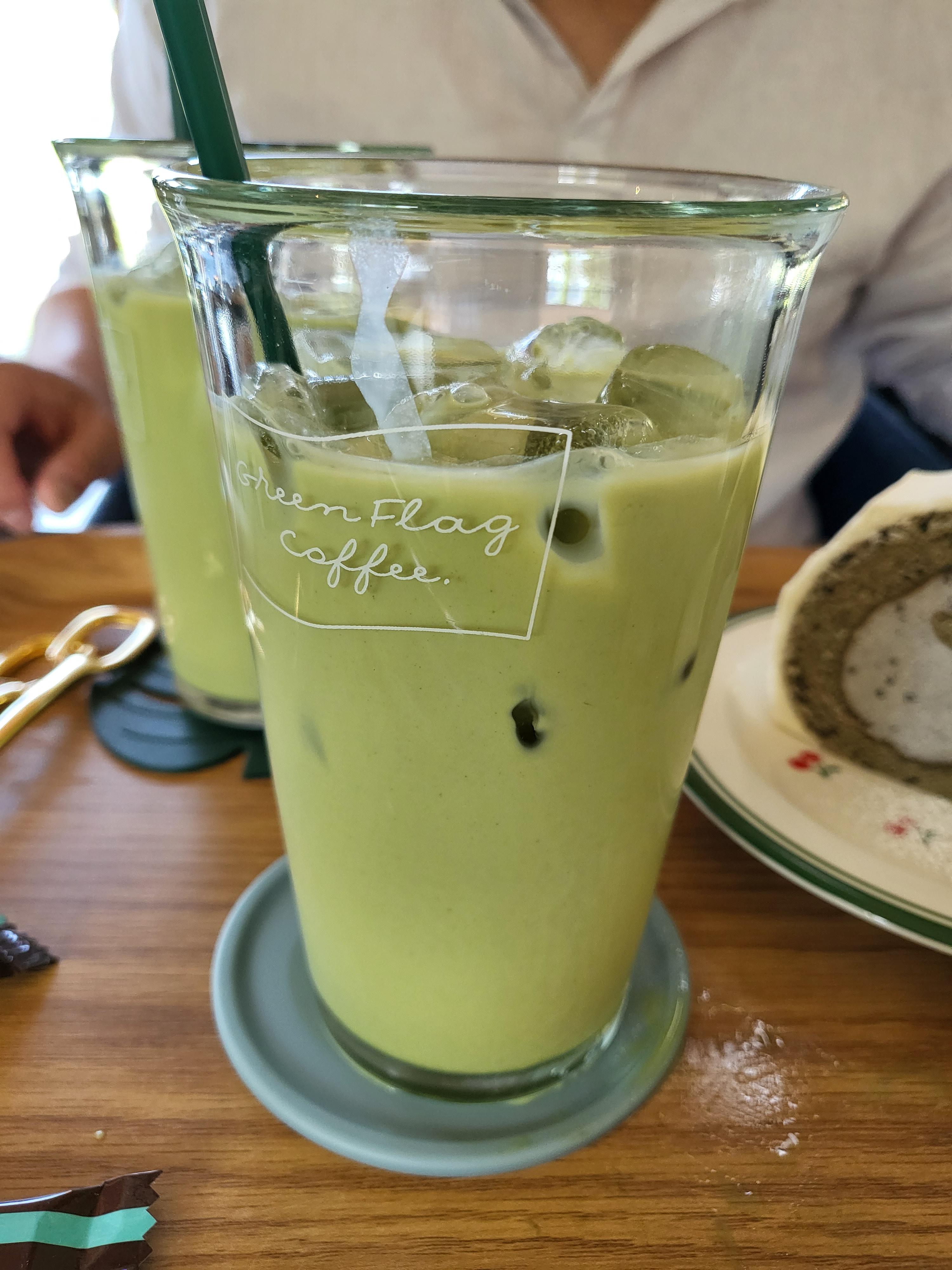 그린플래그커피 그린티플래그라떼