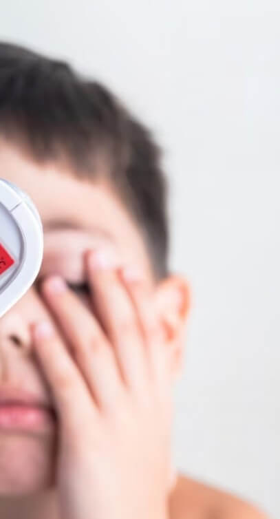 결막염 사진입니다.