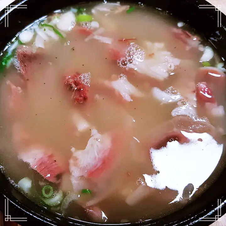  경주중앙시장 소머리곰탕 떡볶이&김밥 돔배기 김치만두 고기만두 새우만두 족발 닭발 편육 밀키트 맛집 전국 택배 주문 가볼만한 곳 추천