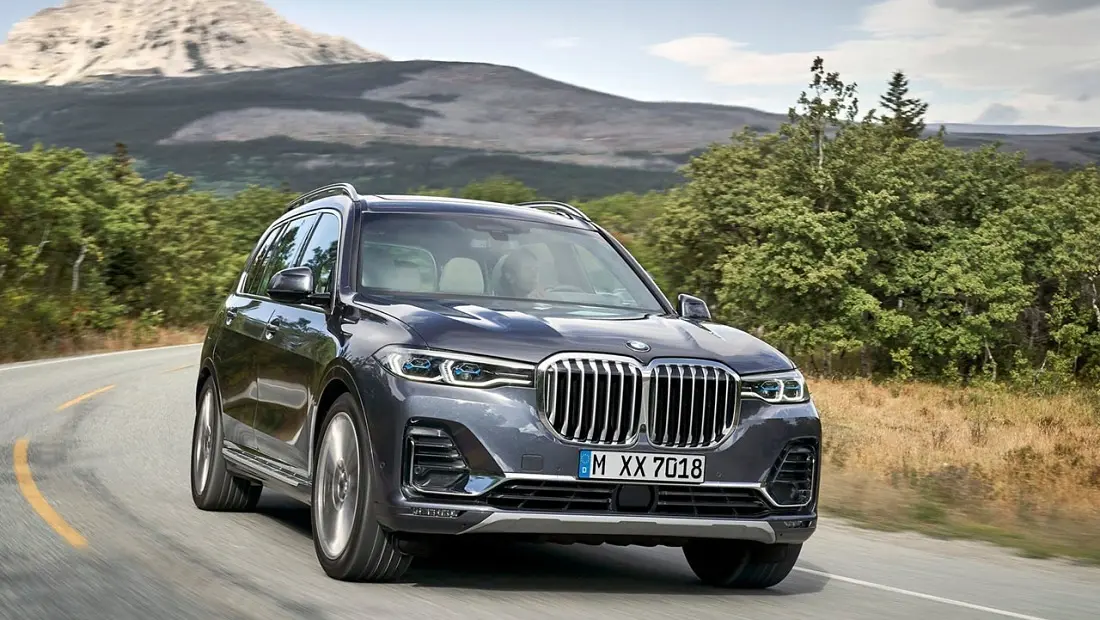 BMW X7 F/L 가격 실구매가 모의견적 제원 옵션 카탈로그 외관 디자인 내부 색상 디자인 인테리어 편의사양 안전사양 총정리