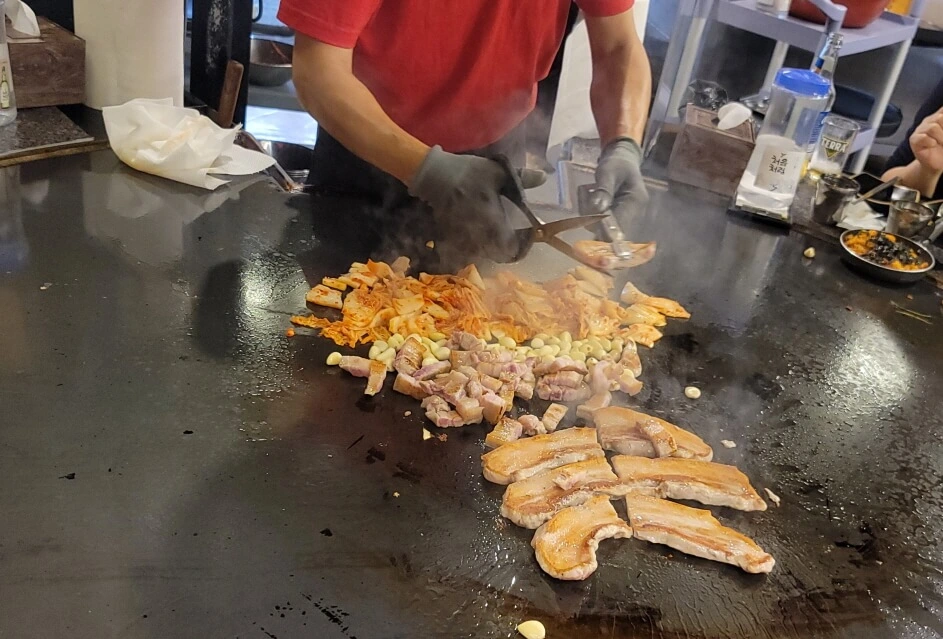 고기자르기
