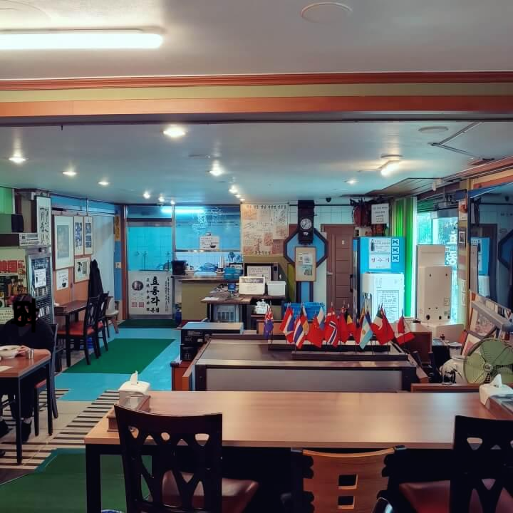 신촌-효동각-로비