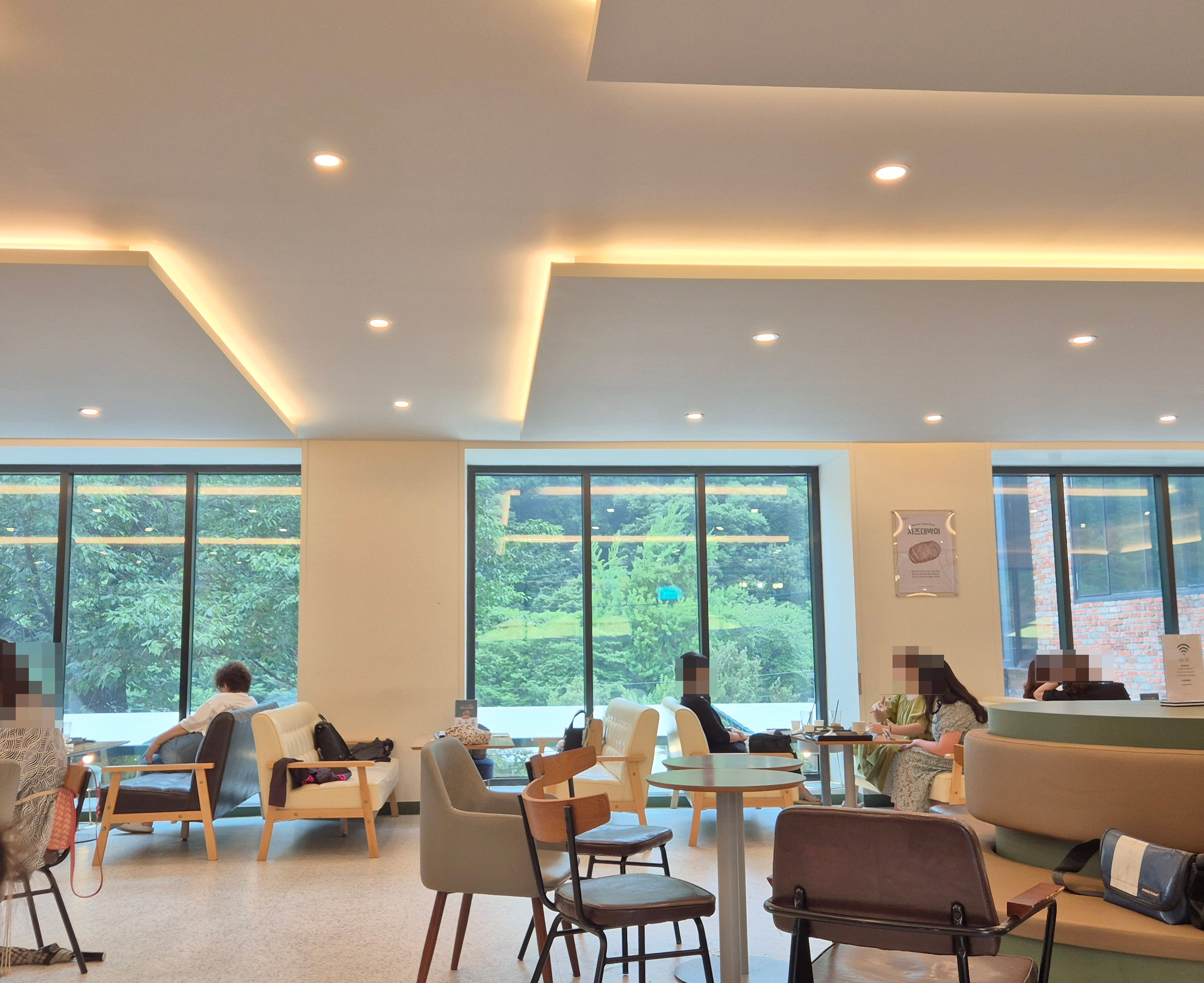 양주 대형 베이커리 카페 <모어그린>