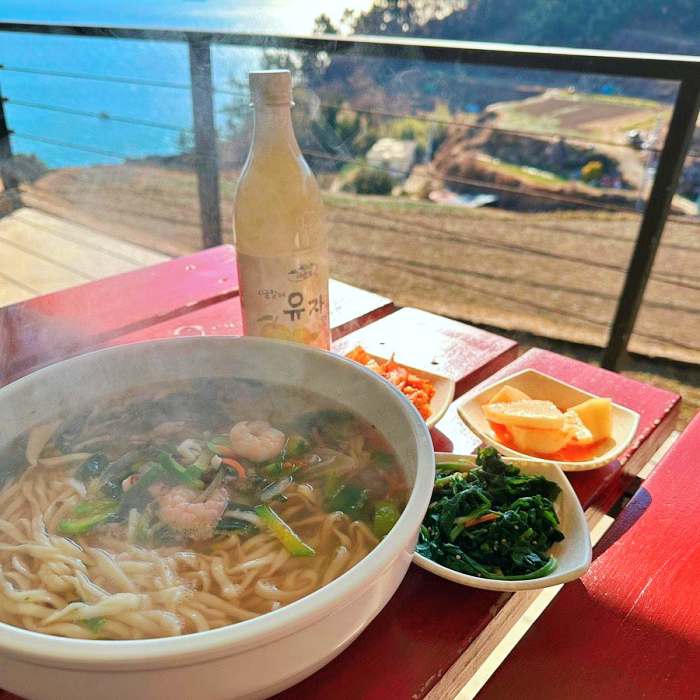 생방송 오늘저녁 경남 남해 멸치쌈밥정식 멸치회무침 맛집