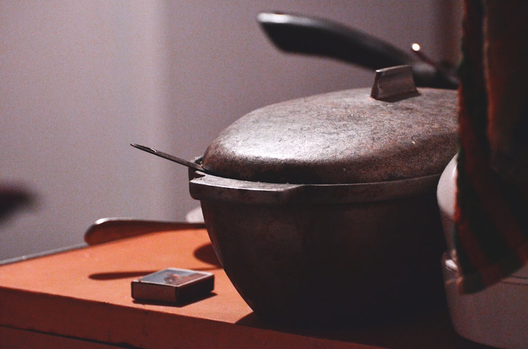 Pressure cooker