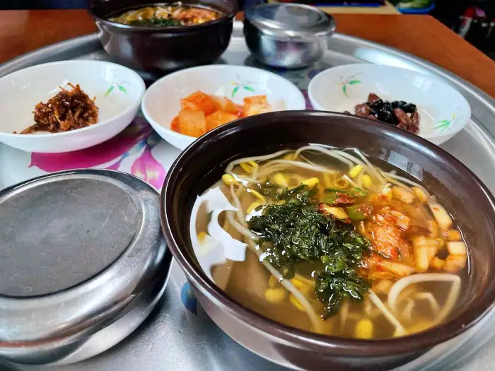 생방송 오늘저녁 경주 팔우정 해장국거리 경주식 묵해장국 모자반 해장국 맛집