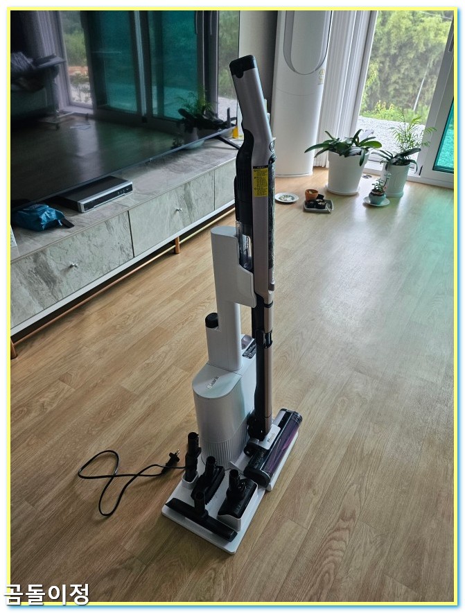 샤크 무선청소기 강력흡입력과 다양한 툴활용 솔직 체감기3
