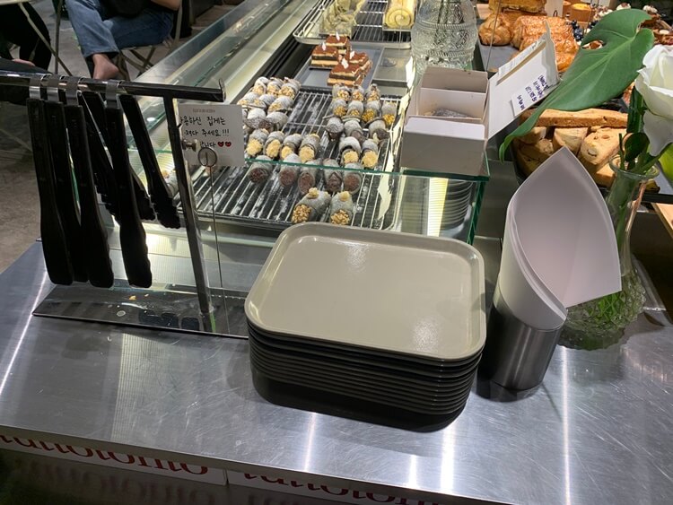 베이커리 전용 집게 및 선반