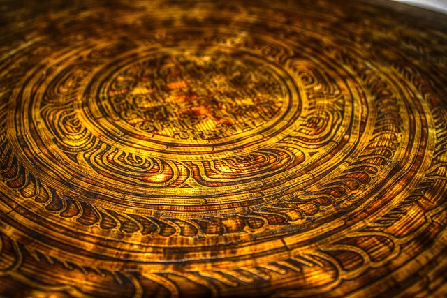 만트라 관련 청동 징 사진