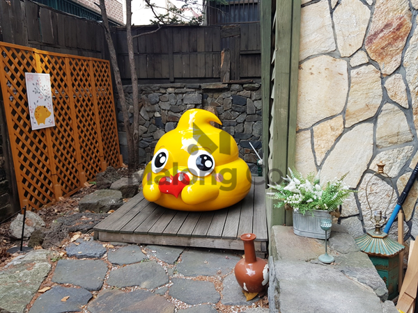 마롱컴퍼니 조형물 4