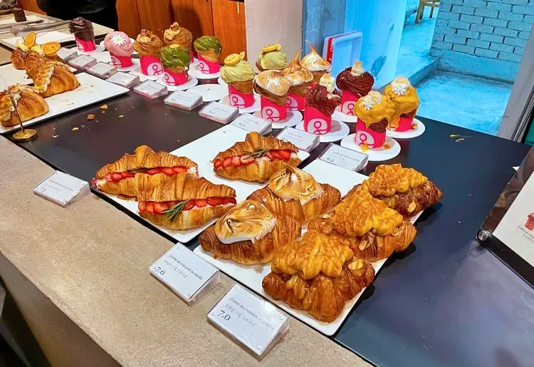 나혼자산다 나혼산 박세리 동네 빵지순례 크루아상 까눌레 베이커리 디저트 카페 성수동 맛집 위치 어디
