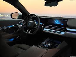 BMW 5시리즈 하이브리드 출시 가격 공개