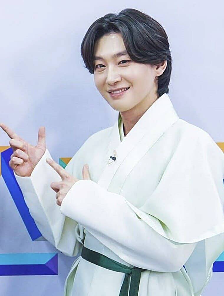 가수-김용빈