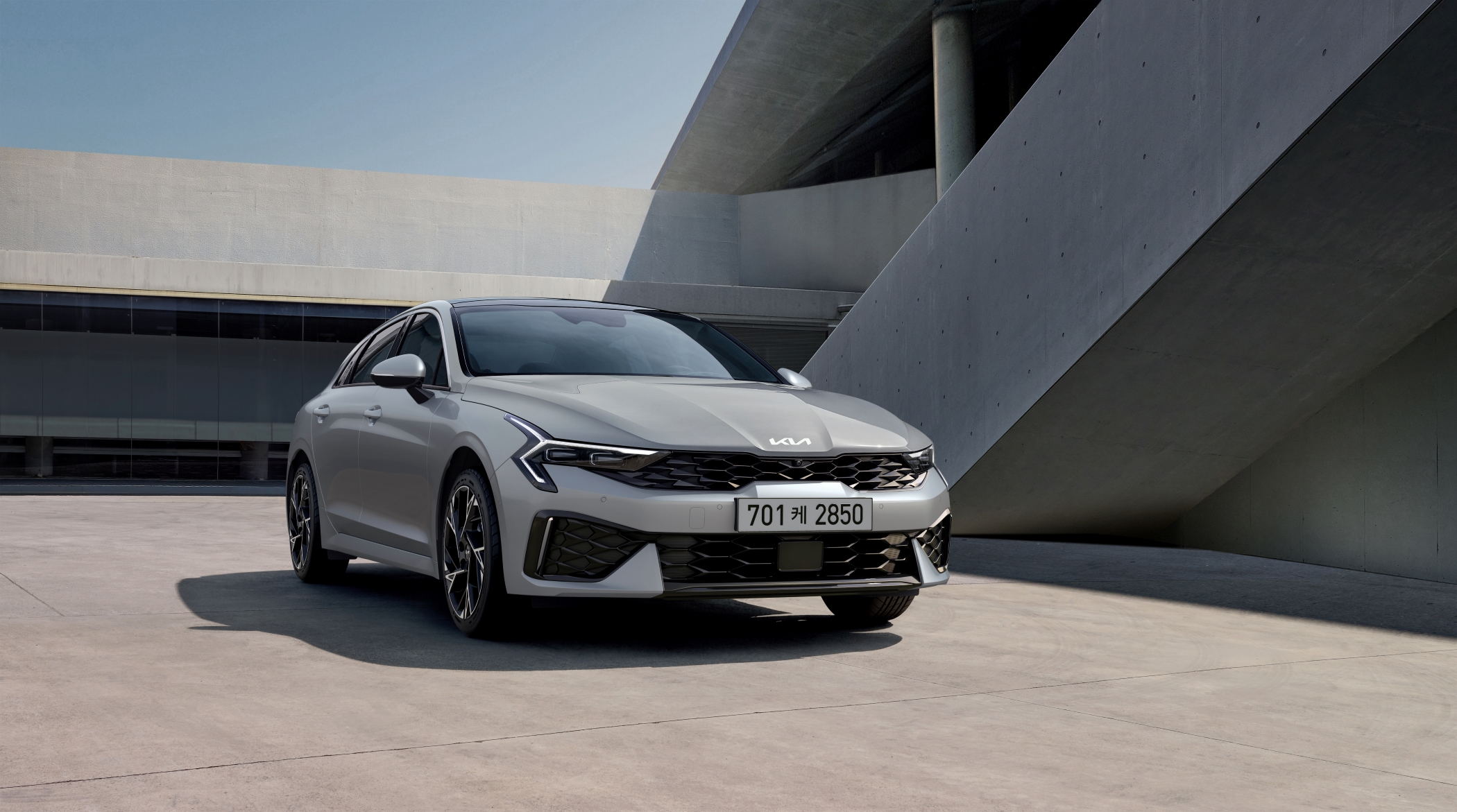 기아 the 2026 K5 K8 출시 이미지