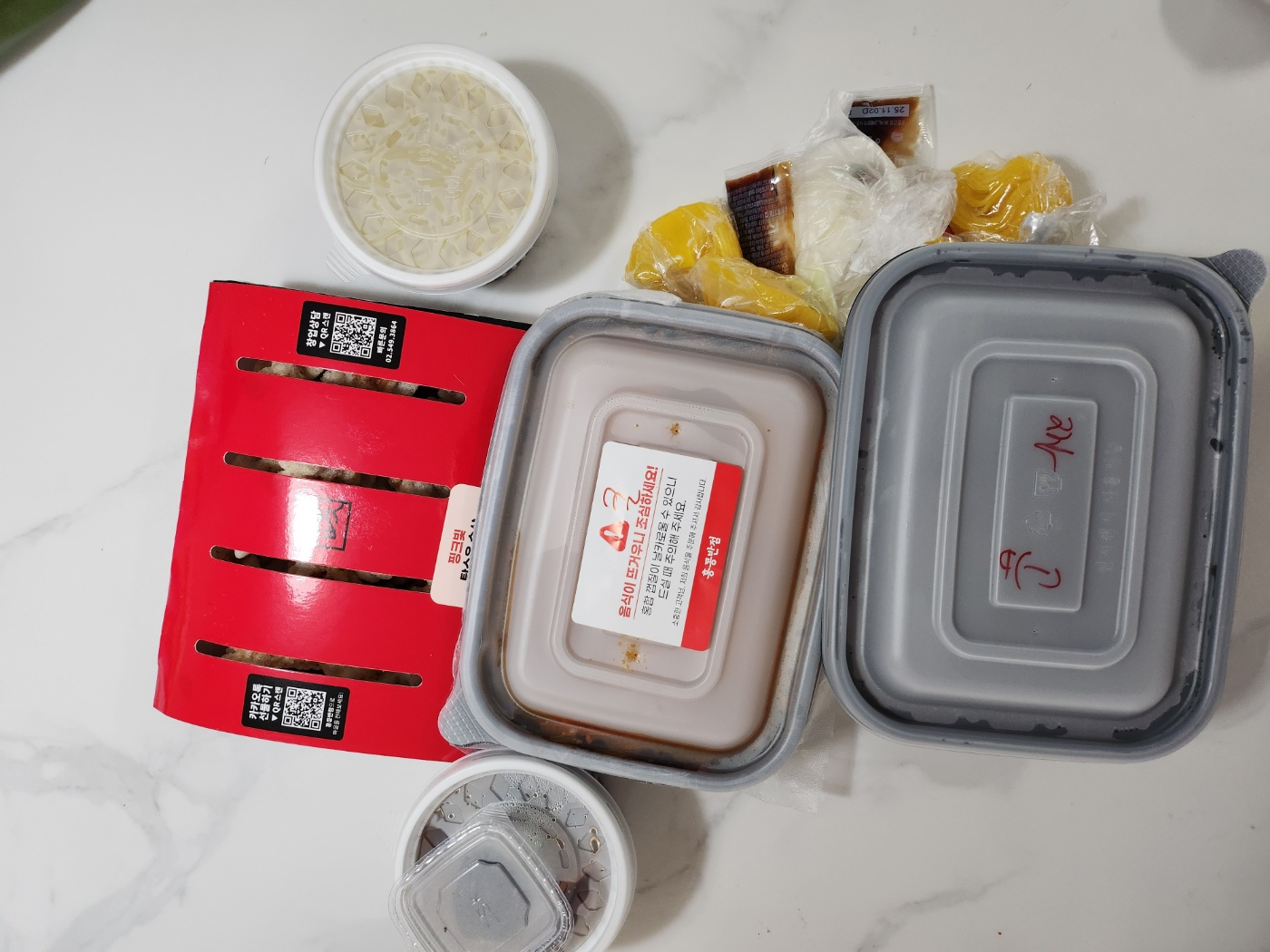 홍콩반점-포장-뜯기-전