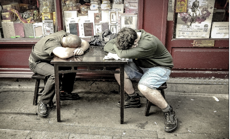 피로감을 나타내는 사진