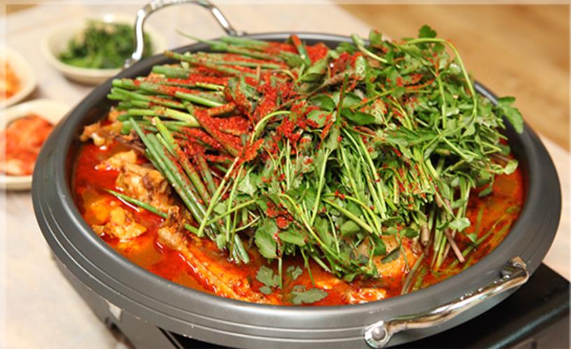 6시내고향 괴산 속리산 버섯전골 닭볶음탕 식당 한상