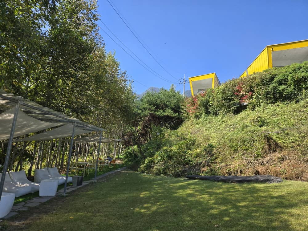 가평 모아이카페