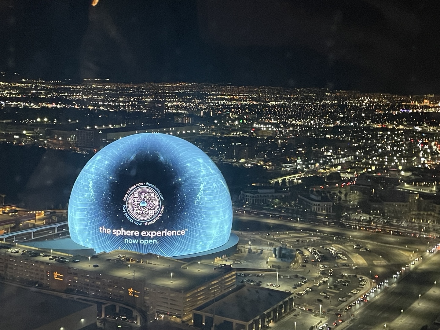 라스베가스 스피어 사진입니다.