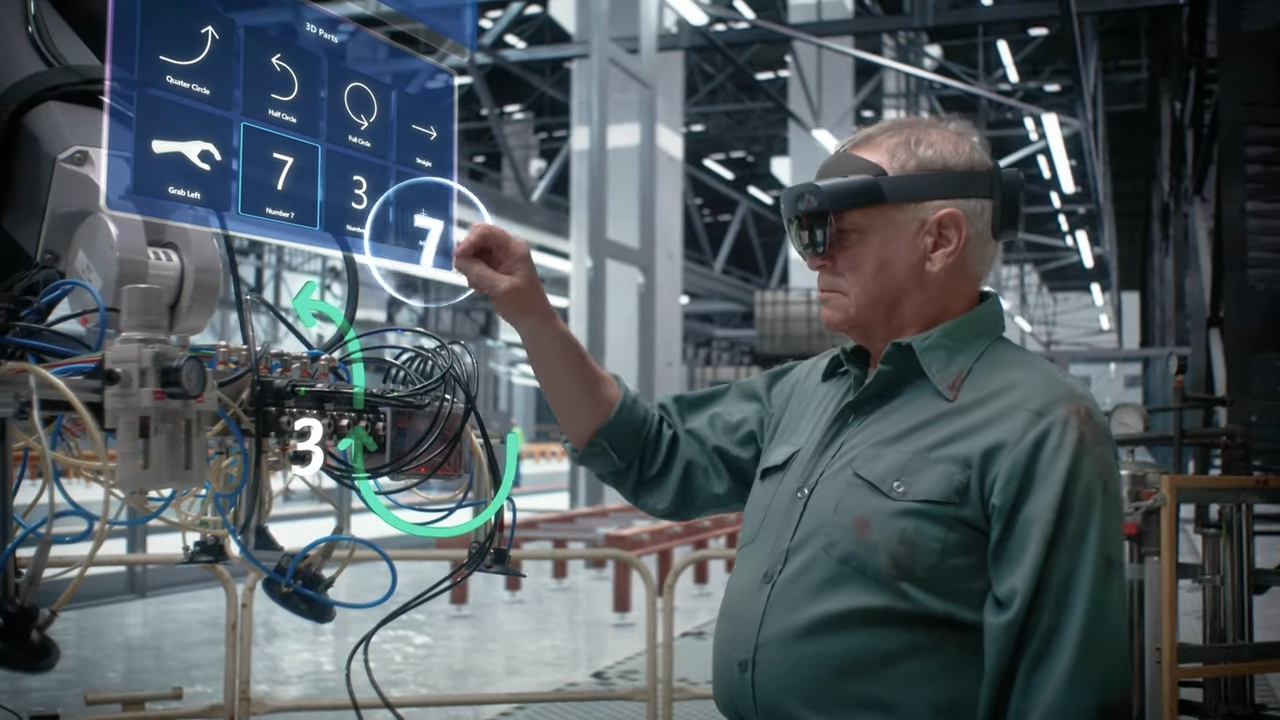 마이크로소프트 홀로렌즈 유튜브 홍보영상 중 캡쳐