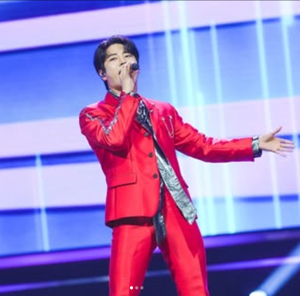 김중연 팬카페 나이 가족 키 과거 노래