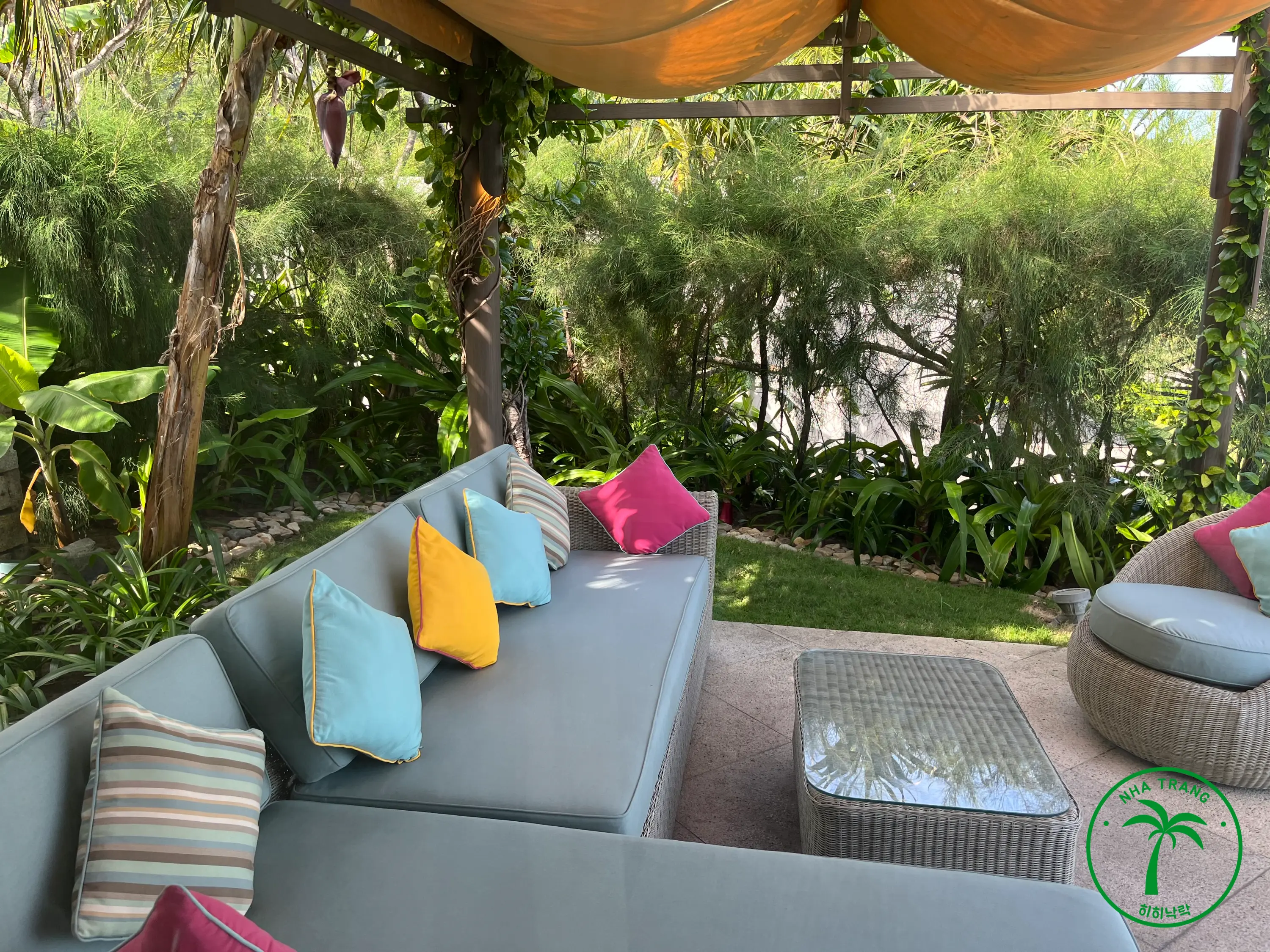 미아 리조트 클리프 빌라 야외 쇼파