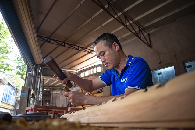 서각 예술의 세계: 나무에 새기는 섬세한 예술혼
