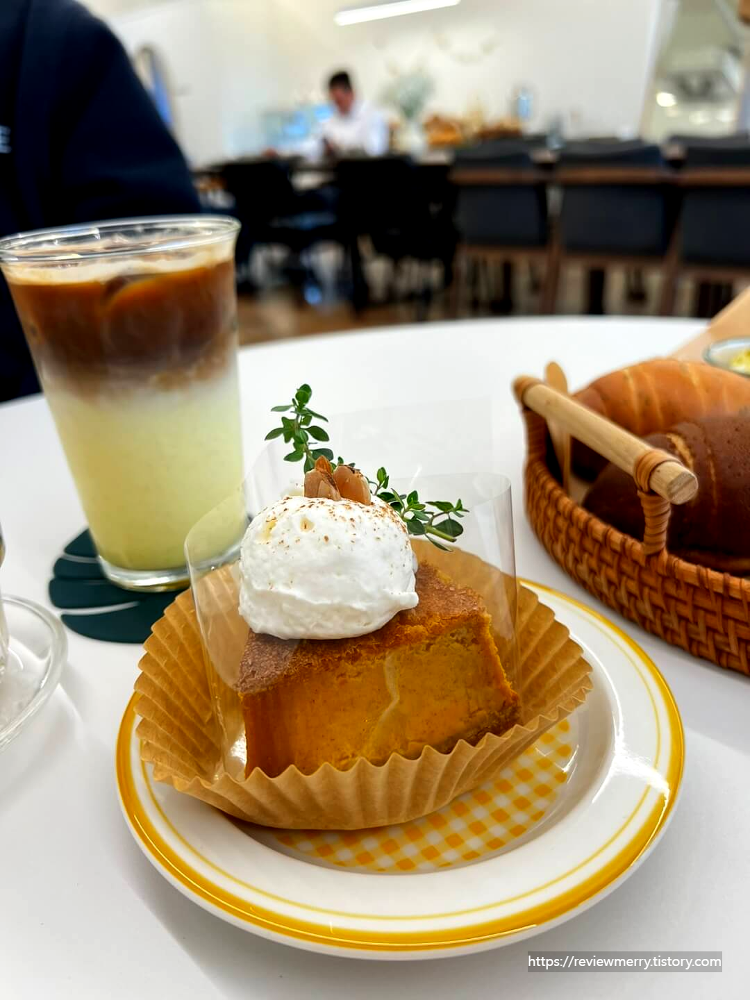 단호박 케이크 사진