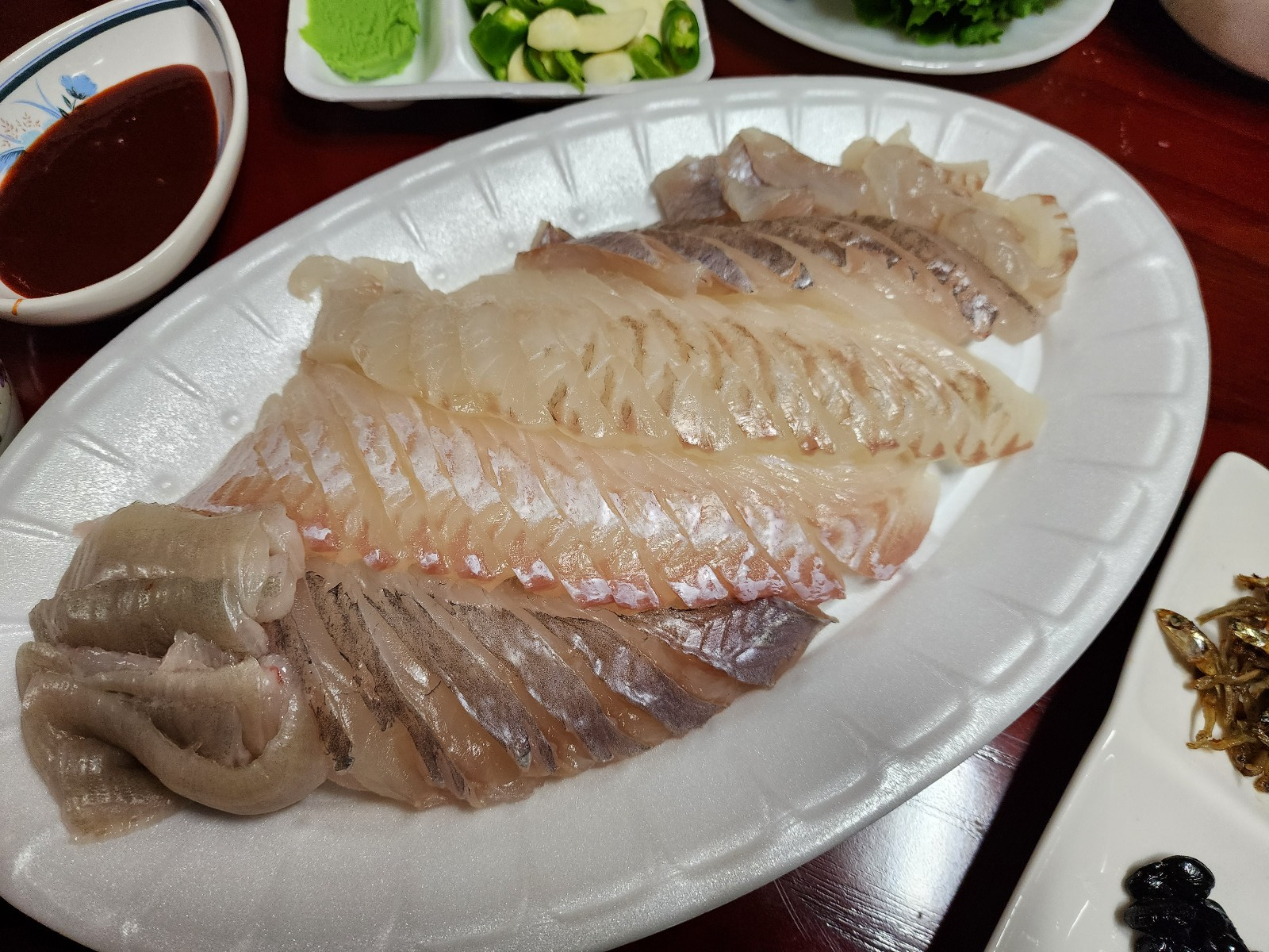 광어 및 우럭회