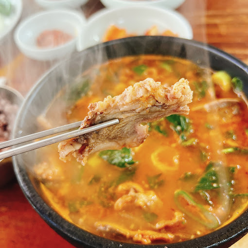 마포 망원동 순대국집 '순대일번지'