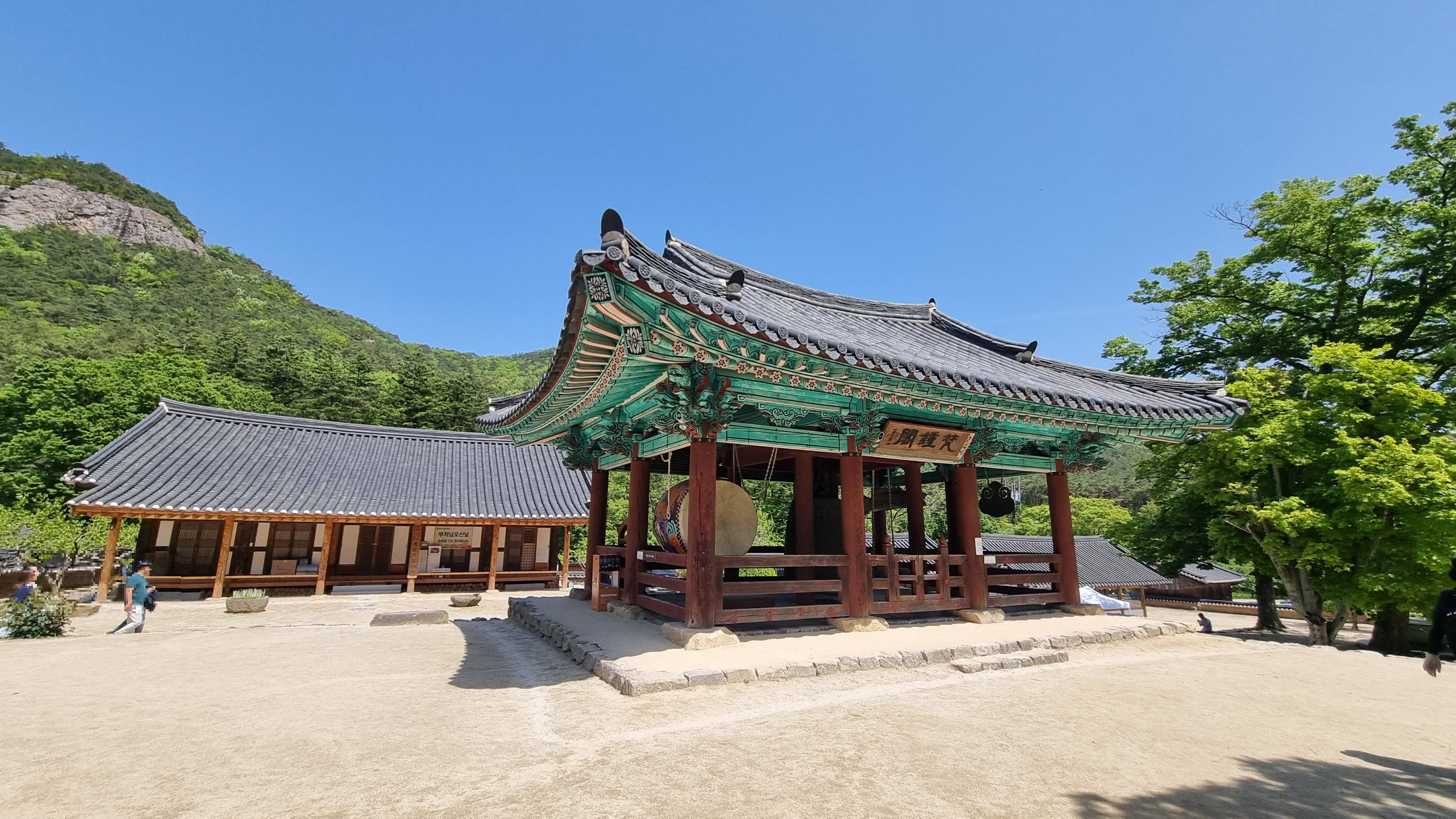 내소사 범종각