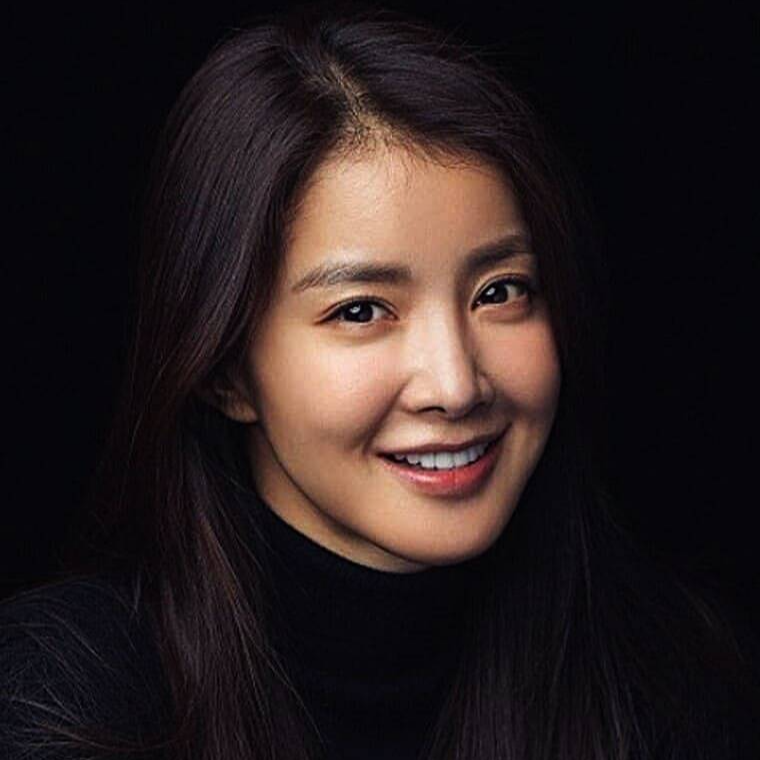 배우-이시영