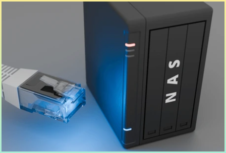NAS를 설명하는 가장 좋은 이미지. LAN선과 NAS 저장 공간을 확인하는 이미지
