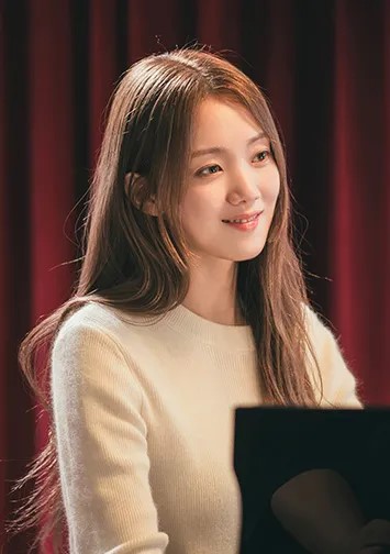 드라마 착한사나이의 주인공 강미영역을 맡은 이성경의 대표 홍보 포스터 2입니다.