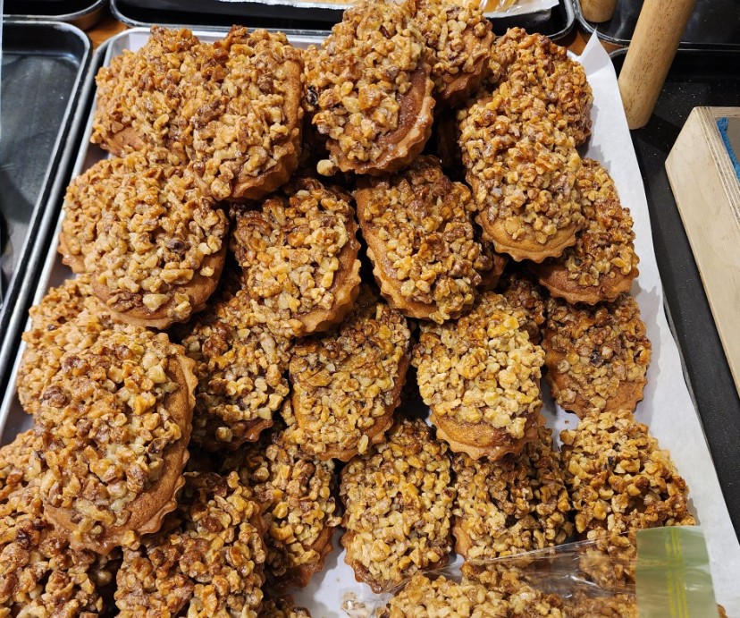 동네한바퀴 서촌 40년 동네빵집 호두타르트