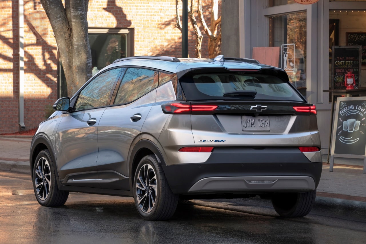 쉐보레가 전기 SUV로 출시한 볼트 EUV입니다.