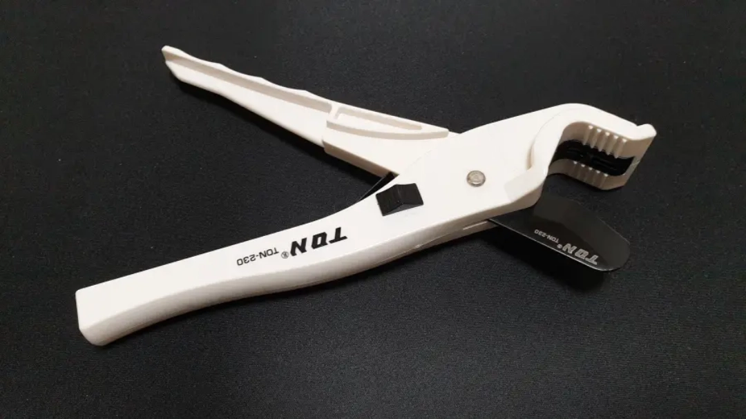 에이콘관 자르는 도구