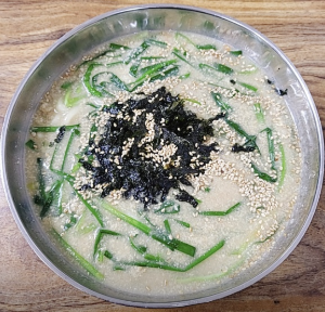 이삭홍두깨손칼국수