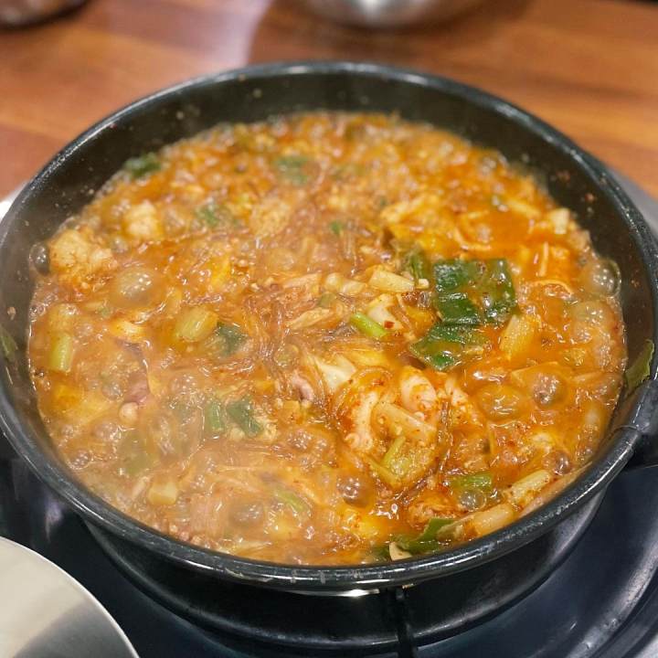 부산 맛집 추천 생방송투데이 월 매출 1억 5천 52년 전통 조방 낙지 낙곱새 오늘방송 소문의 맛집