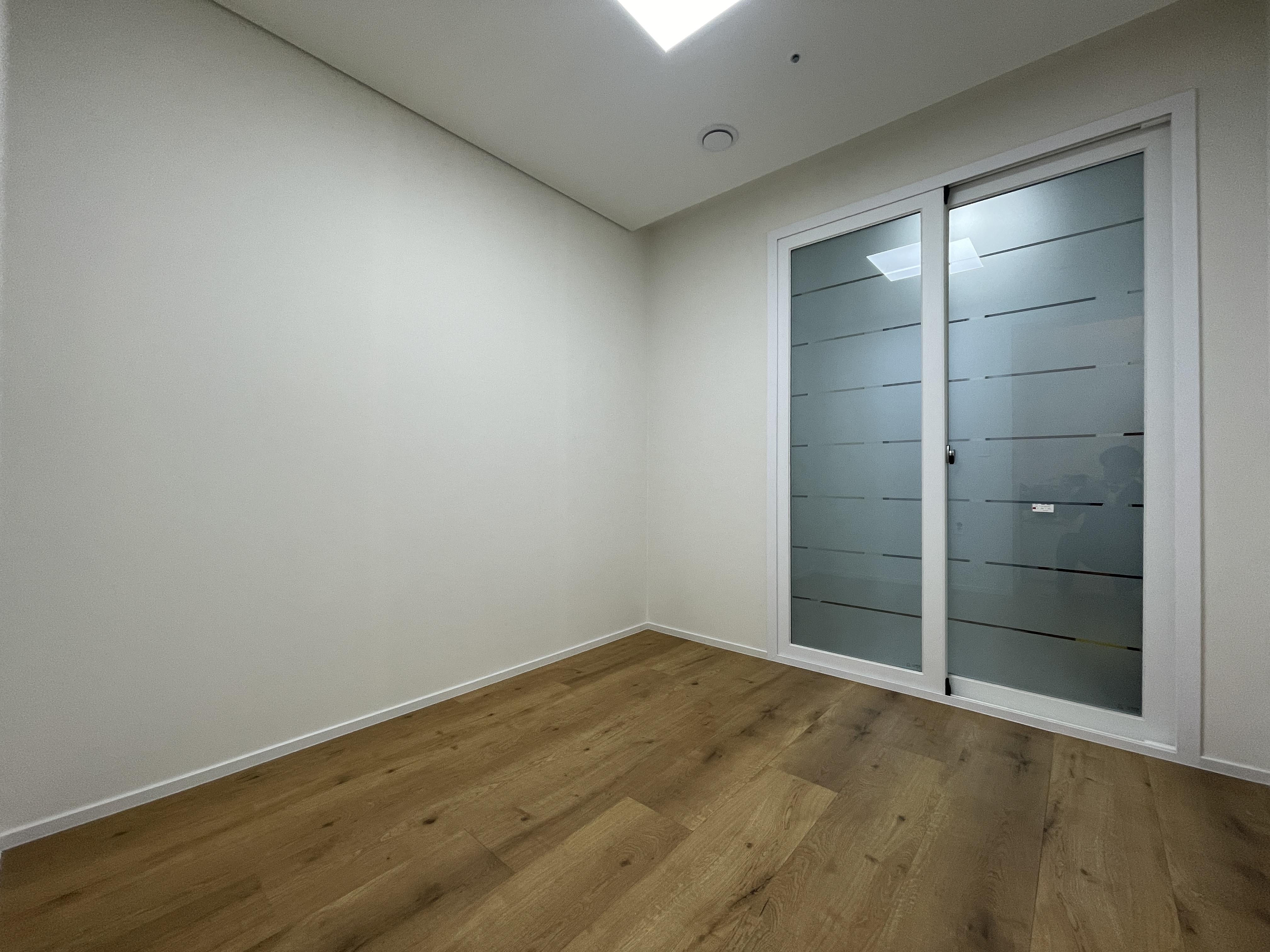 안양 신축 분양 방3개 왕테라스 풀옵션 - 방2 안양 신축 분양 방3개 왕테라스 풀옵션 - 방2